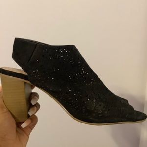 black lace-patterned heels